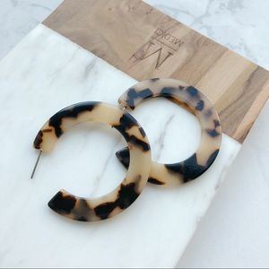 Jewelry - Blonde Tortoise C Shaped Hoop Earrings Jewelry - Blonde Tortoise C Shaped Hoop Earrings